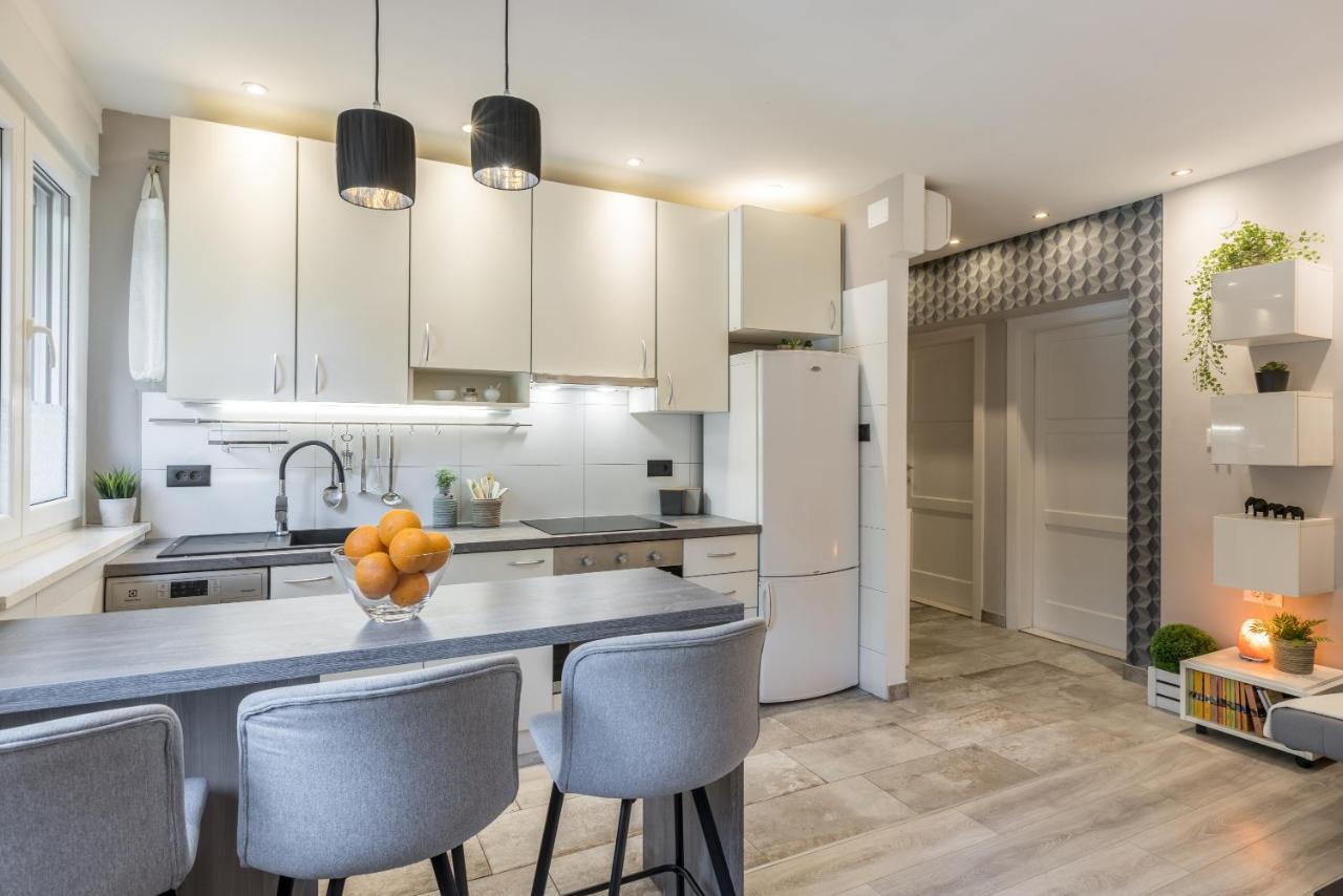 Artistic Chill Art Apartment 2+2.Centar Of Split. Bagian luar foto